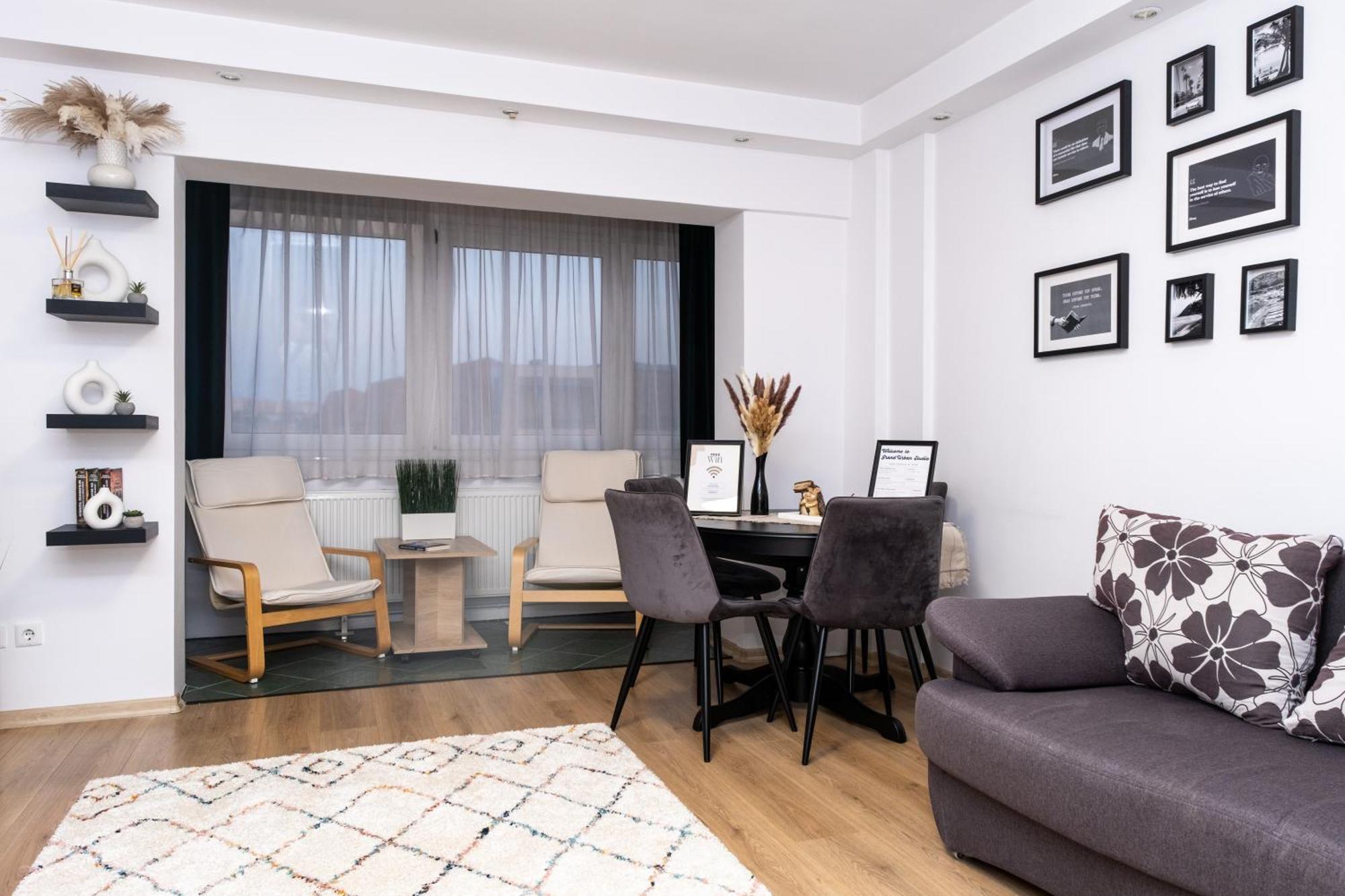 Grand Urban Studio Targu Mures Luaran gambar